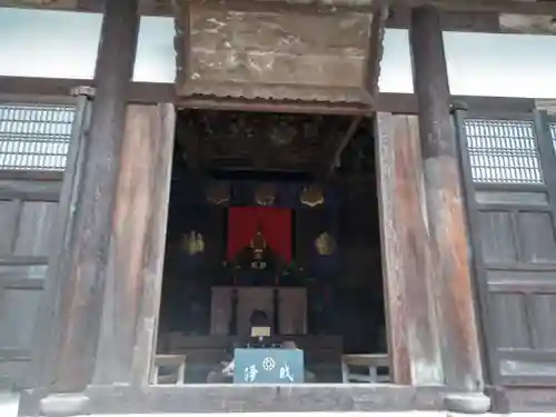 泉福寺の本殿・本堂