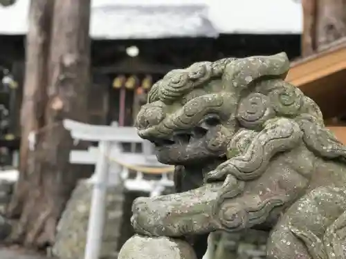 高司神社〜むすびの神の鎮まる社〜の狛犬