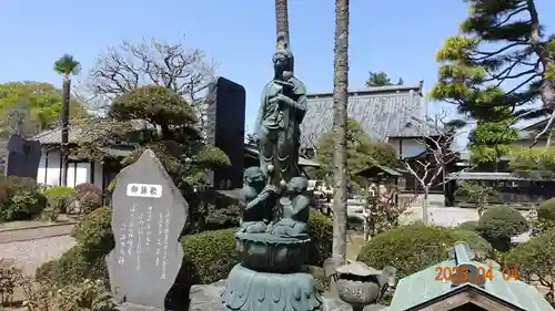 立岩寺の仏像