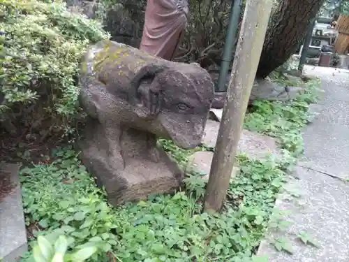 玉眞院玉川大師の狛犬