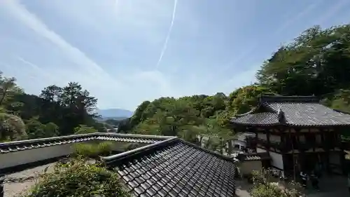 岡寺（龍蓋寺）の{uncategorized: "未分類", other: "その他", undefined: "問題あり", building: "その他建物", grave: "お墓", sacred_gate: "鳥居", guardian: "狛犬", statue: "像", buddha: "仏像", history: "歴史", nature: "自然", garden: "庭園", animal: "動物", pagoda: "塔", temizu: "手水舎", mountain_gate: "山門・神門", sanctuary: "本殿・本堂", subordinate: "末社・摂社", art: "芸術", scenery: "景色", jizo: "地蔵", ema: "絵馬", goshuin: "御朱印", omikuji: "おみくじ", items: "授与品その他", amulet: "お守り", goshuincho: "御朱印帳", eats: "食事", festival: "お祭り", votive_dance: "神楽", shichigosan: "七五三参", wedding: "結婚式", experience: "体験その他", initially: "初詣", around: "周辺", anti_infection: "感染症対策"}