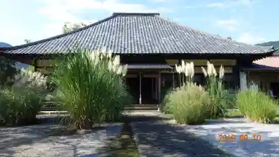 道光寺の本殿・本堂