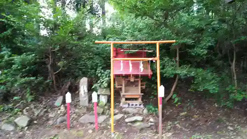 一矢神社の末社