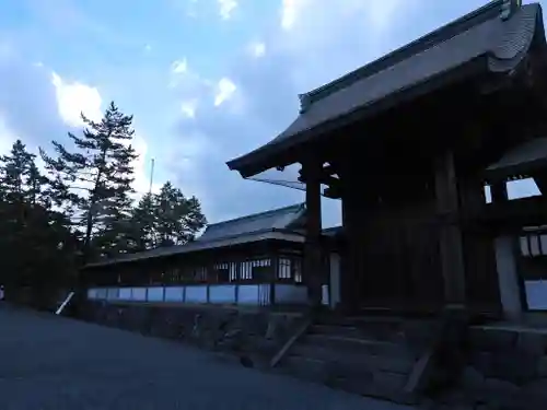 阿蘇神社の山門・神門