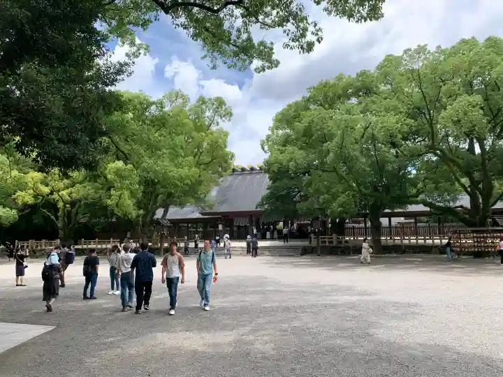 熱田神宮の{uncategorized: "未分類", other: "その他", undefined: "問題あり", building: "その他建物", grave: "お墓", sacred_gate: "鳥居", guardian: "狛犬", statue: "像", buddha: "仏像", history: "歴史", nature: "自然", garden: "庭園", animal: "動物", pagoda: "塔", temizu: "手水舎", mountain_gate: "山門・神門", sanctuary: "本殿・本堂", subordinate: "末社・摂社", art: "芸術", scenery: "景色", jizo: "地蔵", ema: "絵馬", goshuin: "御朱印", omikuji: "おみくじ", items: "授与品その他", amulet: "お守り", goshuincho: "御朱印帳", eats: "食事", festival: "お祭り", votive_dance: "神楽", shichigosan: "七五三参", wedding: "結婚式", experience: "体験その他", initially: "初詣", around: "周辺", anti_infection: "感染症対策"}