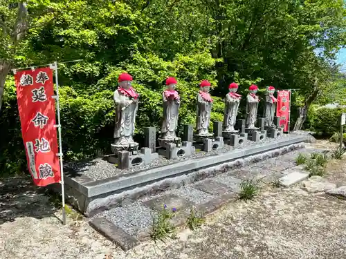 信濃比叡廣拯院の地蔵