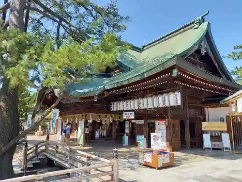 白山神社の本殿