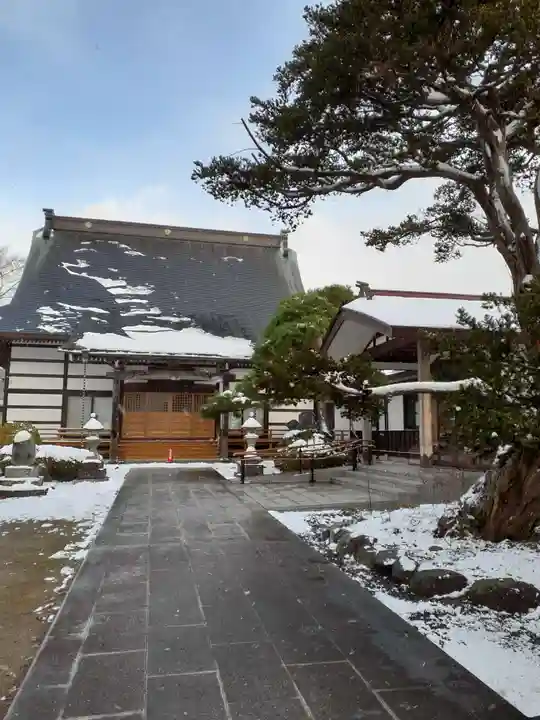 松岩寺の本殿・本堂