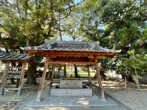 倭文神社の手水舎