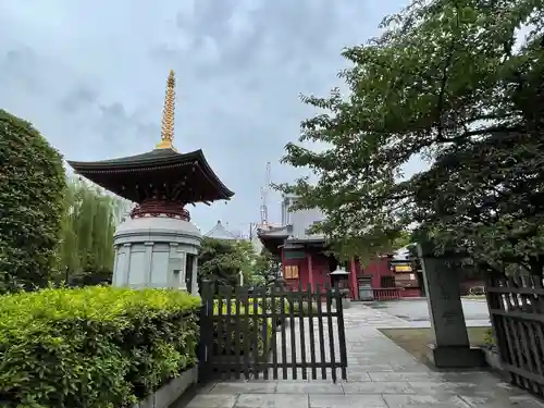 浅草寺の塔