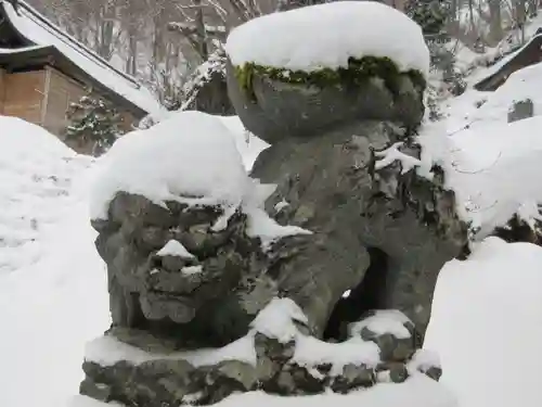 戸隠神社奥社の狛犬