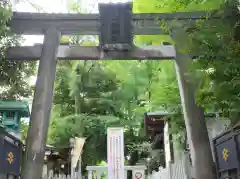 鳥越神社の鳥居