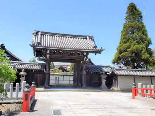 本徳寺の山門・神門