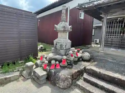 木津薬師堂の{uncategorized: "未分類", other: "その他", undefined: "問題あり", building: "その他建物", grave: "お墓", sacred_gate: "鳥居", guardian: "狛犬", statue: "像", buddha: "仏像", history: "歴史", nature: "自然", garden: "庭園", animal: "動物", pagoda: "塔", temizu: "手水舎", mountain_gate: "山門・神門", sanctuary: "本殿・本堂", subordinate: "末社・摂社", art: "芸術", scenery: "景色", jizo: "地蔵", ema: "絵馬", goshuin: "御朱印", omikuji: "おみくじ", items: "授与品その他", amulet: "お守り", goshuincho: "御朱印帳", eats: "食事", festival: "お祭り", votive_dance: "神楽", shichigosan: "七五三参", wedding: "結婚式", experience: "体験その他", initially: "初詣", around: "周辺", anti_infection: "感染症対策"}