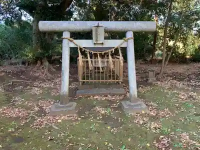 建市神社の鳥居