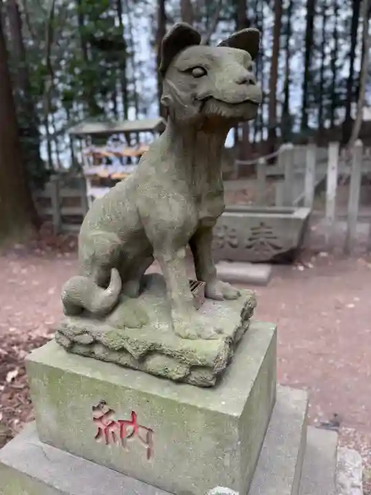 宝登山神社奥宮の{uncategorized: "未分類", other: "その他", undefined: "問題あり", building: "その他建物", grave: "お墓", sacred_gate: "鳥居", guardian: "狛犬", statue: "像", buddha: "仏像", history: "歴史", nature: "自然", garden: "庭園", animal: "動物", pagoda: "塔", temizu: "手水舎", mountain_gate: "山門・神門", sanctuary: "本殿・本堂", subordinate: "末社・摂社", art: "芸術", scenery: "景色", jizo: "地蔵", ema: "絵馬", goshuin: "御朱印", omikuji: "おみくじ", items: "授与品その他", amulet: "お守り", goshuincho: "御朱印帳", eats: "食事", festival: "お祭り", votive_dance: "神楽", shichigosan: "七五三参", wedding: "結婚式", experience: "体験その他", initially: "初詣", around: "周辺", anti_infection: "感染症対策"}