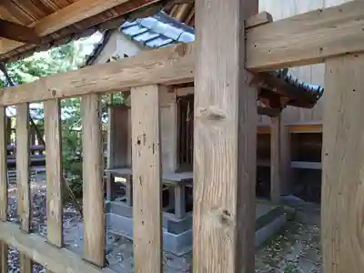 神明社の末社・摂社