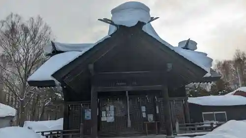 神居神社の本殿