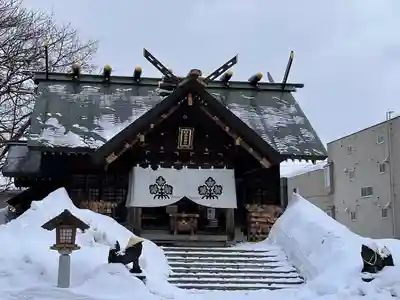 札幌諏訪神社の本殿・本堂