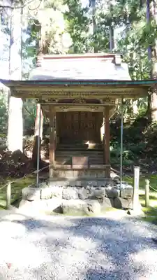 平泉寺白山神社の末社・摂社