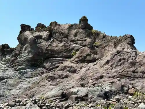 十六羅漢岩 (山形県)