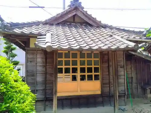 随応寺の山門