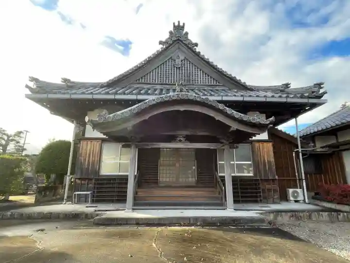 献忠寺の{uncategorized: "未分類", other: "その他", undefined: "問題あり", building: "その他建物", grave: "お墓", sacred_gate: "鳥居", guardian: "狛犬", statue: "像", buddha: "仏像", history: "歴史", nature: "自然", garden: "庭園", animal: "動物", pagoda: "塔", temizu: "手水舎", mountain_gate: "山門・神門", sanctuary: "本殿・本堂", subordinate: "末社・摂社", art: "芸術", scenery: "景色", jizo: "地蔵", ema: "絵馬", goshuin: "御朱印", omikuji: "おみくじ", items: "授与品その他", amulet: "お守り", goshuincho: "御朱印帳", eats: "食事", festival: "お祭り", votive_dance: "神楽", shichigosan: "七五三参", wedding: "結婚式", experience: "体験その他", initially: "初詣", around: "周辺", anti_infection: "感染症対策"}
