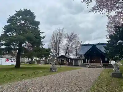 神居神社遥拝所の{uncategorized: "未分類", other: "その他", undefined: "問題あり", building: "その他建物", grave: "お墓", sacred_gate: "鳥居", guardian: "狛犬", statue: "像", buddha: "仏像", history: "歴史", nature: "自然", garden: "庭園", animal: "動物", pagoda: "塔", temizu: "手水舎", mountain_gate: "山門・神門", sanctuary: "本殿・本堂", subordinate: "末社・摂社", art: "芸術", scenery: "景色", jizo: "地蔵", ema: "絵馬", goshuin: "御朱印", omikuji: "おみくじ", items: "授与品その他", amulet: "お守り", goshuincho: "御朱印帳", eats: "食事", festival: "お祭り", votive_dance: "神楽", shichigosan: "七五三参", wedding: "結婚式", experience: "体験その他", initially: "初詣", around: "周辺", anti_infection: "感染症対策"}