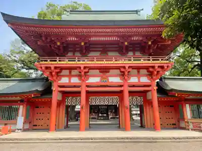 武蔵一宮氷川神社の山門・神門
