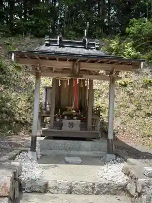 サムハラ神社 奥の宮の{uncategorized: "未分類", other: "その他", undefined: "問題あり", building: "その他建物", grave: "お墓", sacred_gate: "鳥居", guardian: "狛犬", statue: "像", buddha: "仏像", history: "歴史", nature: "自然", garden: "庭園", animal: "動物", pagoda: "塔", temizu: "手水舎", mountain_gate: "山門・神門", sanctuary: "本殿・本堂", subordinate: "末社・摂社", art: "芸術", scenery: "景色", jizo: "地蔵", ema: "絵馬", goshuin: "御朱印", omikuji: "おみくじ", items: "授与品その他", amulet: "お守り", goshuincho: "御朱印帳", eats: "食事", festival: "お祭り", votive_dance: "神楽", shichigosan: "七五三参", wedding: "結婚式", experience: "体験その他", initially: "初詣", around: "周辺", anti_infection: "感染症対策"}