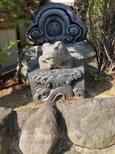 横浜御嶽神社の狛犬