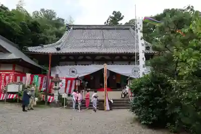 願成就寺の本殿・本堂