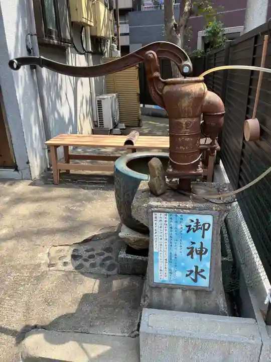 くまくま神社(導きの社 熊野町熊野神社)(東京都)