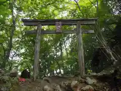 三峯神社奥宮の鳥居