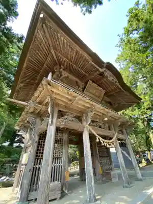 横山不動尊の山門・神門