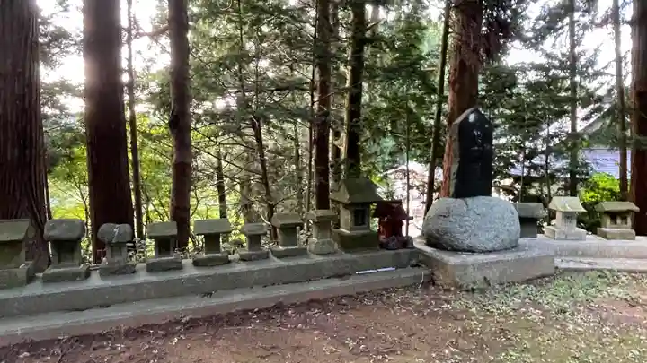 御賀八幡宮の末社・摂社