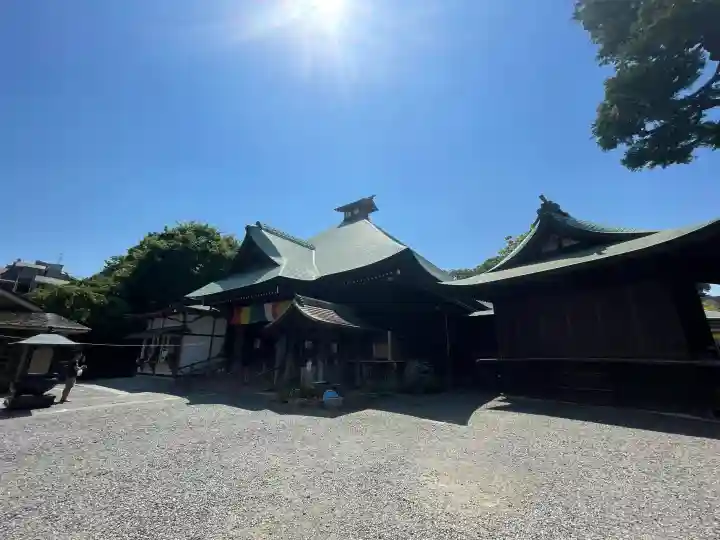 弘明寺の{uncategorized: "未分類", other: "その他", undefined: "問題あり", building: "その他建物", grave: "お墓", sacred_gate: "鳥居", guardian: "狛犬", statue: "像", buddha: "仏像", history: "歴史", nature: "自然", garden: "庭園", animal: "動物", pagoda: "塔", temizu: "手水舎", mountain_gate: "山門・神門", sanctuary: "本殿・本堂", subordinate: "末社・摂社", art: "芸術", scenery: "景色", jizo: "地蔵", ema: "絵馬", goshuin: "御朱印", omikuji: "おみくじ", items: "授与品その他", amulet: "お守り", goshuincho: "御朱印帳", eats: "食事", festival: "お祭り", votive_dance: "神楽", shichigosan: "七五三参", wedding: "結婚式", experience: "体験その他", initially: "初詣", around: "周辺", anti_infection: "感染症対策"}