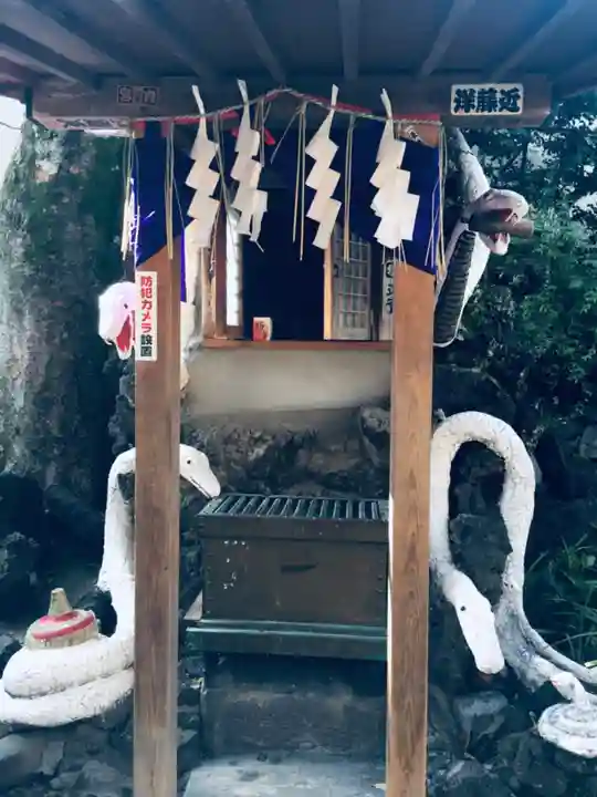 蛇窪神社の末社・摂社