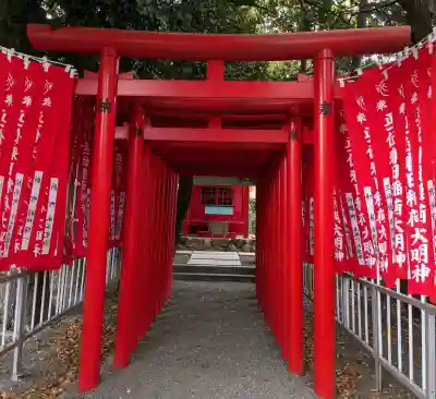 桑名宗社（春日神社）の{uncategorized: "未分類", other: "その他", undefined: "問題あり", building: "その他建物", grave: "お墓", sacred_gate: "鳥居", guardian: "狛犬", statue: "像", buddha: "仏像", history: "歴史", nature: "自然", garden: "庭園", animal: "動物", pagoda: "塔", temizu: "手水舎", mountain_gate: "山門・神門", sanctuary: "本殿・本堂", subordinate: "末社・摂社", art: "芸術", scenery: "景色", jizo: "地蔵", ema: "絵馬", goshuin: "御朱印", omikuji: "おみくじ", items: "授与品その他", amulet: "お守り", goshuincho: "御朱印帳", eats: "食事", festival: "お祭り", votive_dance: "神楽", shichigosan: "七五三参", wedding: "結婚式", experience: "体験その他", initially: "初詣", around: "周辺", anti_infection: "感染症対策"}