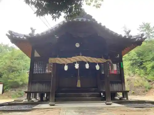 高家八幡神社の本殿・本堂