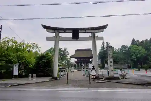 苗村神社の鳥居