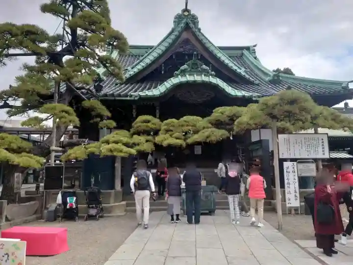 題経寺(柴又帝釈天)の{uncategorized: "未分類", other: "その他", undefined: "問題あり", building: "その他建物", grave: "お墓", sacred_gate: "鳥居", guardian: "狛犬", statue: "像", buddha: "仏像", history: "歴史", nature: "自然", garden: "庭園", animal: "動物", pagoda: "塔", temizu: "手水舎", mountain_gate: "山門・神門", sanctuary: "本殿・本堂", subordinate: "末社・摂社", art: "芸術", scenery: "景色", jizo: "地蔵", ema: "絵馬", goshuin: "御朱印", omikuji: "おみくじ", items: "授与品その他", amulet: "お守り", goshuincho: "御朱印帳", eats: "食事", festival: "お祭り", votive_dance: "神楽", shichigosan: "七五三参", wedding: "結婚式", experience: "体験その他", initially: "初詣", around: "周辺", anti_infection: "感染症対策"}
