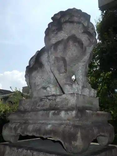 西院春日神社の狛犬