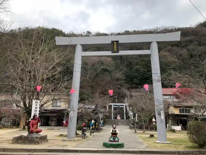 桃太郎神社(栗栖)の鳥居
