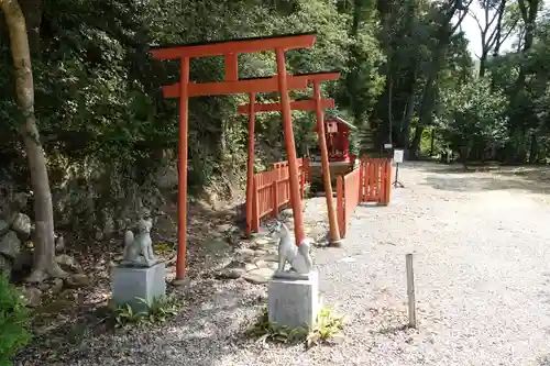 満願寺の末社