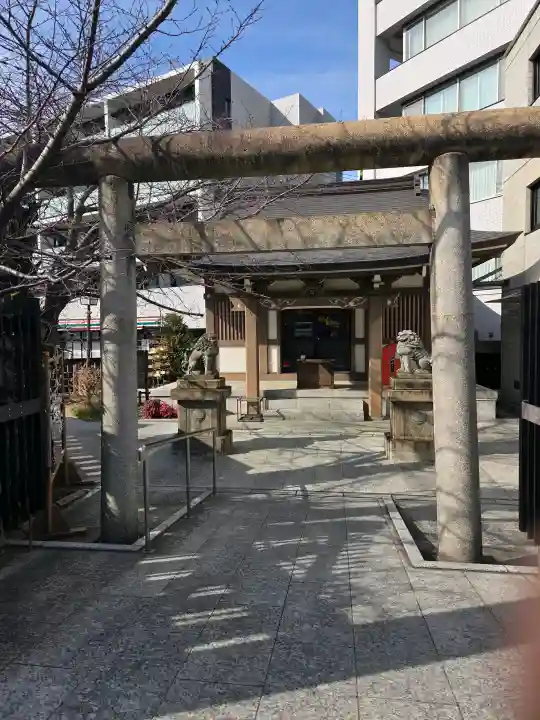 大國神社の{uncategorized: "未分類", other: "その他", undefined: "問題あり", building: "その他建物", grave: "お墓", sacred_gate: "鳥居", guardian: "狛犬", statue: "像", buddha: "仏像", history: "歴史", nature: "自然", garden: "庭園", animal: "動物", pagoda: "塔", temizu: "手水舎", mountain_gate: "山門・神門", sanctuary: "本殿・本堂", subordinate: "末社・摂社", art: "芸術", scenery: "景色", jizo: "地蔵", ema: "絵馬", goshuin: "御朱印", omikuji: "おみくじ", items: "授与品その他", amulet: "お守り", goshuincho: "御朱印帳", eats: "食事", festival: "お祭り", votive_dance: "神楽", shichigosan: "七五三参", wedding: "結婚式", experience: "体験その他", initially: "初詣", around: "周辺", anti_infection: "感染症対策"}