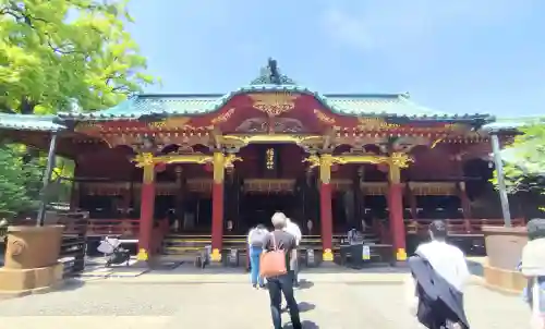 根津神社の{uncategorized: "未分類", other: "その他", undefined: "問題あり", building: "その他建物", grave: "お墓", sacred_gate: "鳥居", guardian: "狛犬", statue: "像", buddha: "仏像", history: "歴史", nature: "自然", garden: "庭園", animal: "動物", pagoda: "塔", temizu: "手水舎", mountain_gate: "山門・神門", sanctuary: "本殿・本堂", subordinate: "末社・摂社", art: "芸術", scenery: "景色", jizo: "地蔵", ema: "絵馬", goshuin: "御朱印", omikuji: "おみくじ", items: "授与品その他", amulet: "お守り", goshuincho: "御朱印帳", eats: "食事", festival: "お祭り", votive_dance: "神楽", shichigosan: "七五三参", wedding: "結婚式", experience: "体験その他", initially: "初詣", around: "周辺", anti_infection: "感染症対策"}