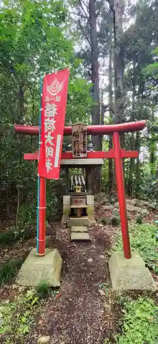神明社の末社・摂社