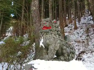 石割神社の狛犬