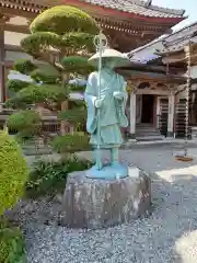 長圓寺の像